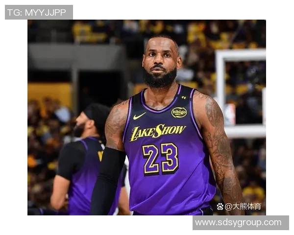 湖人七连胜!詹姆斯43分继续发挥稳定,领队战胜勇士取得胜利 湖人七连胜!詹姆斯43分继续发挥稳定,领队战胜勇士取得胜利