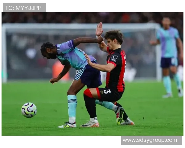 皇马主场大败巴萨，西甲榜首之争愈发白热化