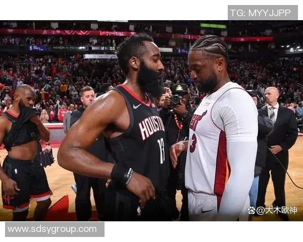 火箭首战告捷，詹姆斯哈登合力领先骑士