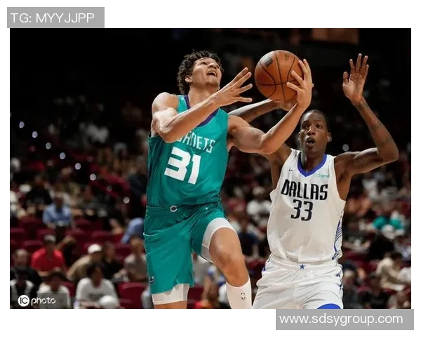 开拓者大胜黄蜂!新赛季展现统治力,目标总冠军