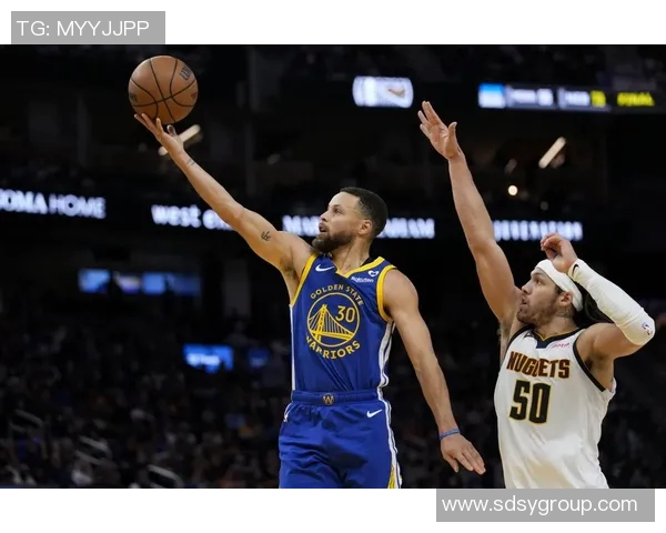 勇士大胜掘金，豪取十一连胜：球队实力与战术的完美展现